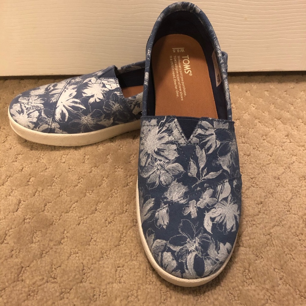 Toms Classics - Blue and White Floral